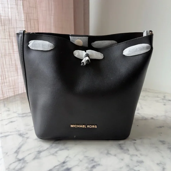 Michael Kors Eden Black Bucket Bag - Picture 2 of 11